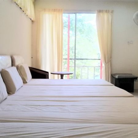 Oyo 89954 D'Yan Chalet Экстерьер фото